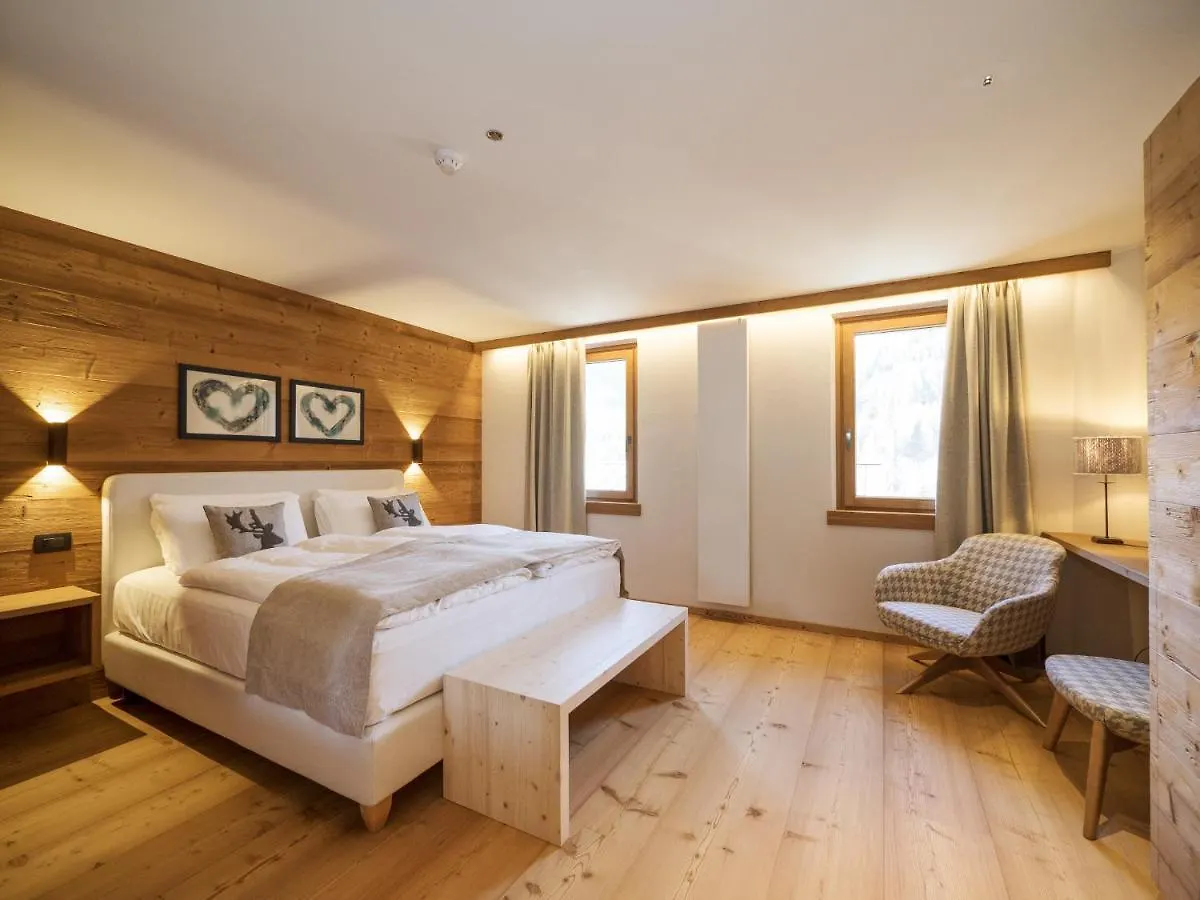 Fiori Dolomites Experience Hotel San Vito di Cadore 3*,  Italien