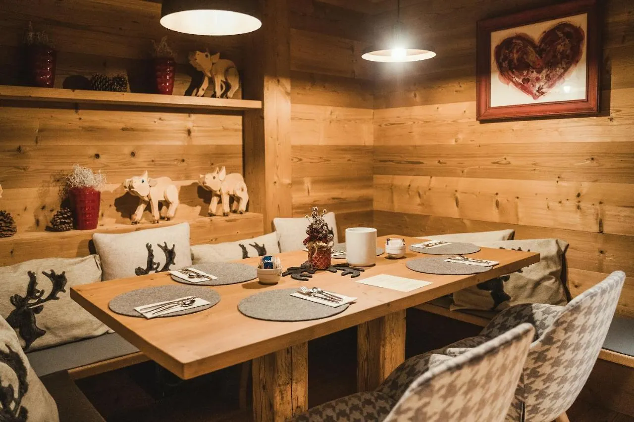Fiori Dolomites Experience Hotel San Vito di Cadore Italien