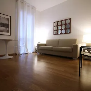 Διαμέρισμα Brera - Fiori Chiari Charme