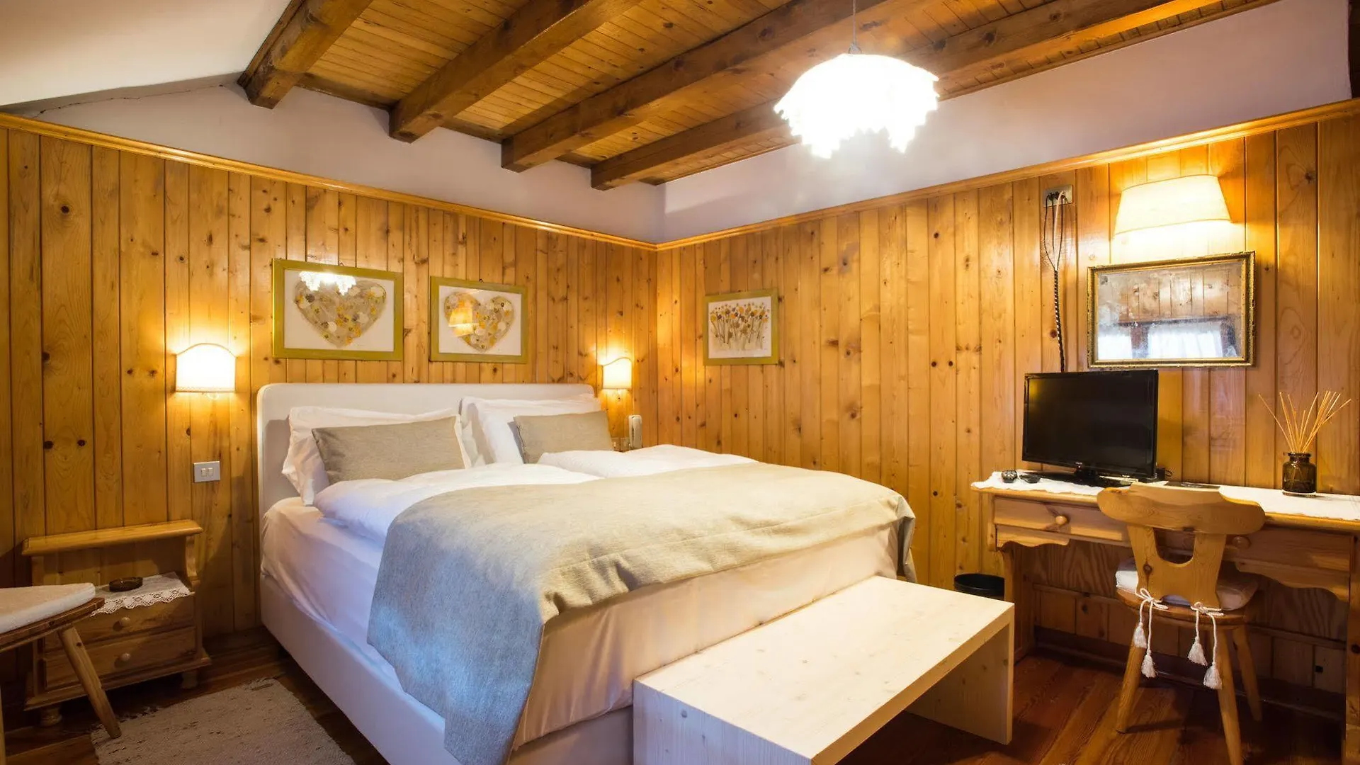 FIORI Dolomites Experience Hotel San Vito di Cadore